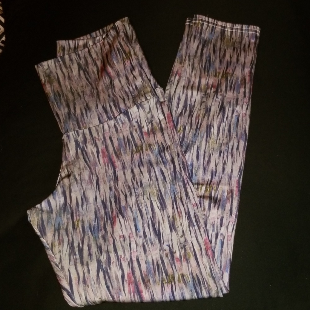 Emily Hsu x Pure Barre Water Color Legging